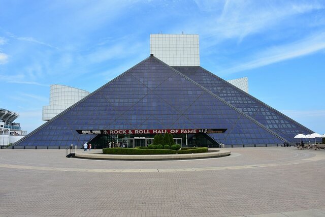 Rock n' Roll Hall of Fame Opens