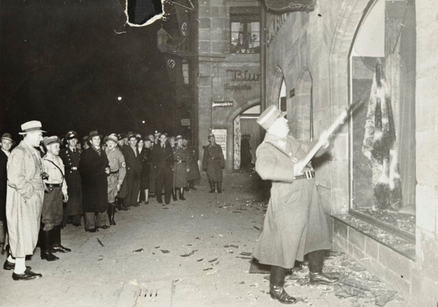 Noche de los cristales rotos