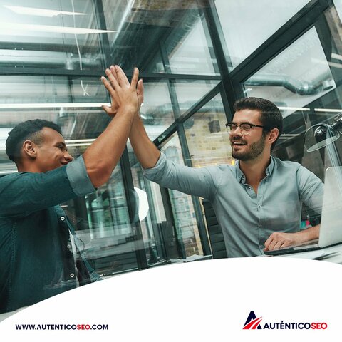 Agencia SEO, un equipo laborando para tu negocio