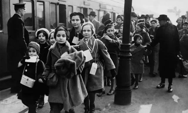 First Kindertransport Arrives