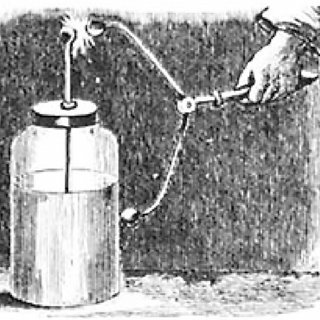 Botella de leiden "el primer condensador"