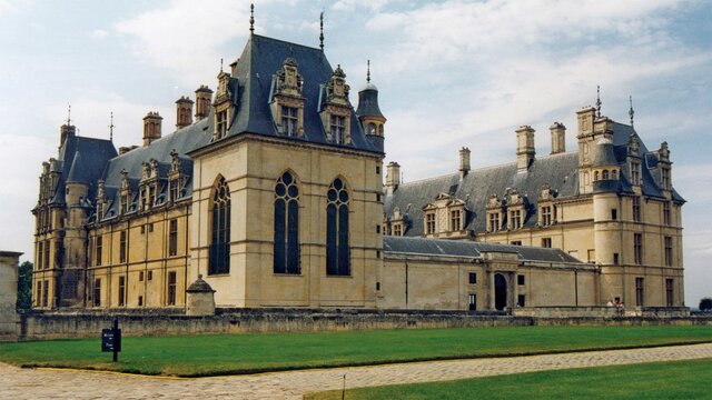 écouen château