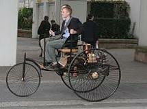 Primer automovil de banzina