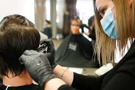 Coiffeure öffnen wieder