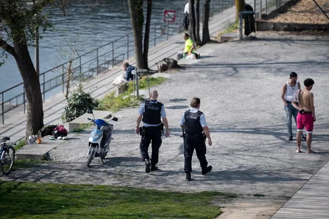 Versammlungsverbot ab 5 Personen