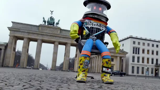 HitchBOT