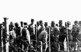 Scoppia la prima Guerra Mondiale.