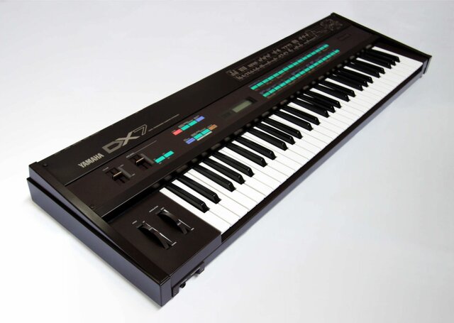 Yamaha DX - 7