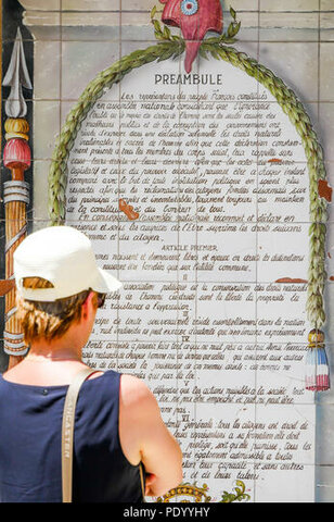 Frantziako Iraultza.Gizakiaren eta hiritarrearen eskubideen adierazpena egiten dute, AEBkoa eredu hartuta.