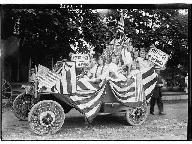 Se instituye el primer voto femenino estadounidense en Wyoming