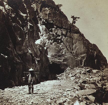 Chinese & Irish to Build Transcontinental Railroad