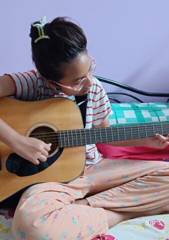 Learning How To Play The Guitar
