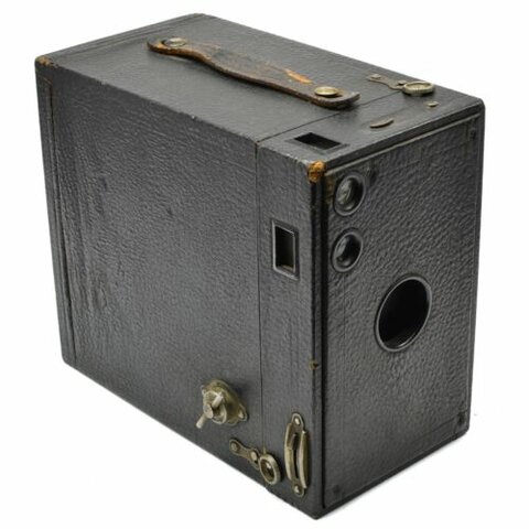 KODAK BROWNIE (1900)