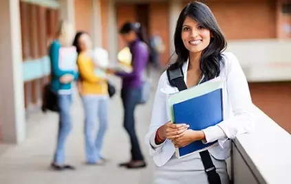 Comienzo la Universidad.