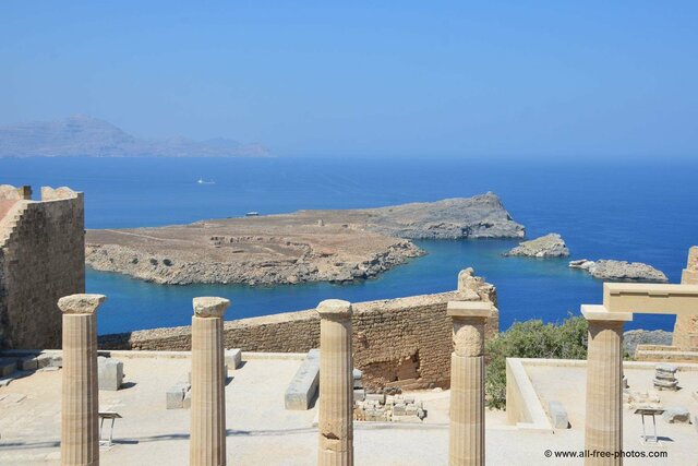 Llegan los dorios a la isla de Rodas