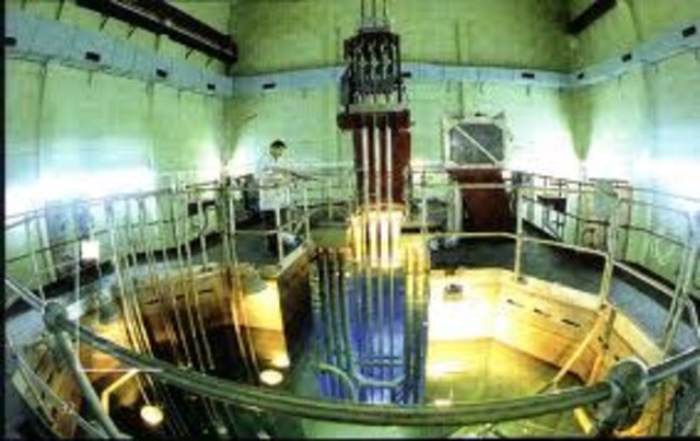 Entra en actividad el reactor del Centro Nuclear La Reina