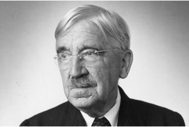 John Dewey (1859-1952)