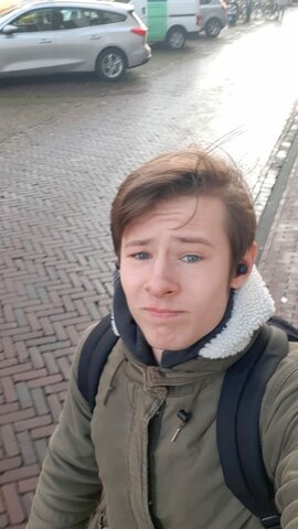 Foppe komt bij Theo langs