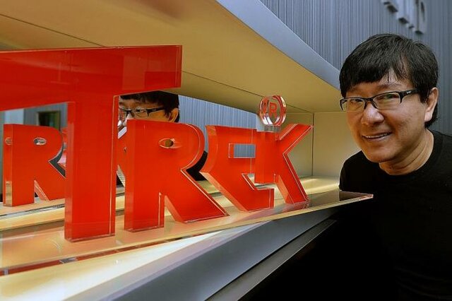 USB Flash Drive- Henn Tan