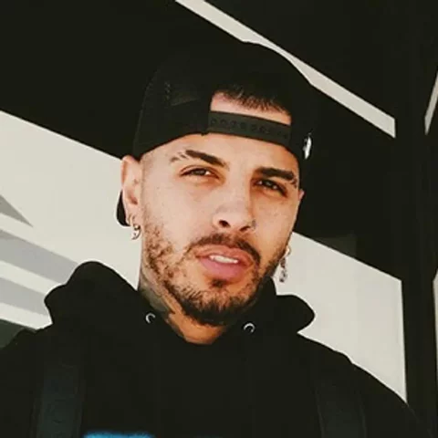 Nacimiento - Rauw Alejandro