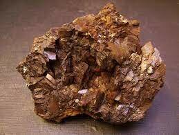 Explotación de material férrico