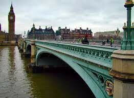 Culminación del puente de Londres