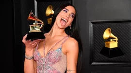 Timeline: DUA LIPA