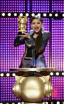 2014You have the Swag! – Artist with the best styles(sponsored by Justice)