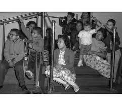 HOSPITALES Y CENTROS ESPECIALIZADOS PARA PACIENTES CON POLIO