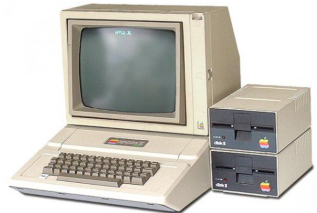 APPLE II