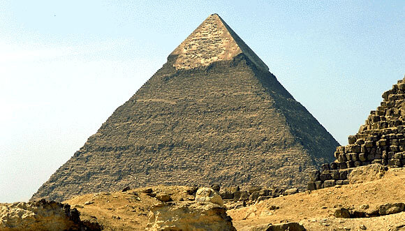 Construction des grandes pyramides de Gizeh