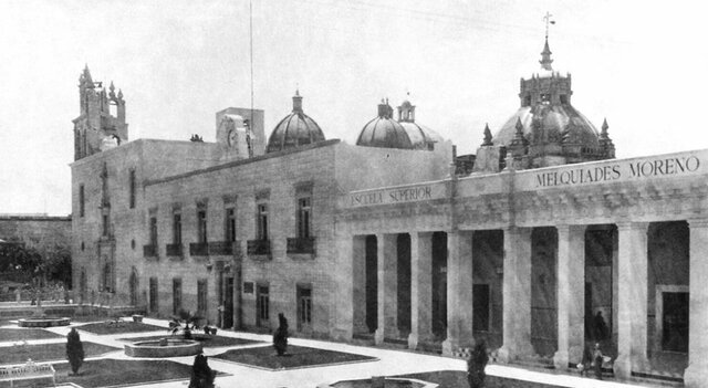 La carrera de Relaciones Industriales surge en México