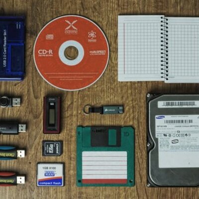 Timeline: Tipos de soportes de información