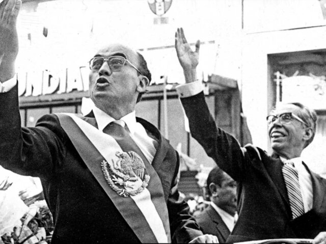 La crisis de 1976 Luis Echeverría