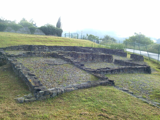 Arkaiako villa bateko termak