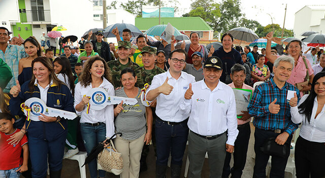 Entrega de Viviendas