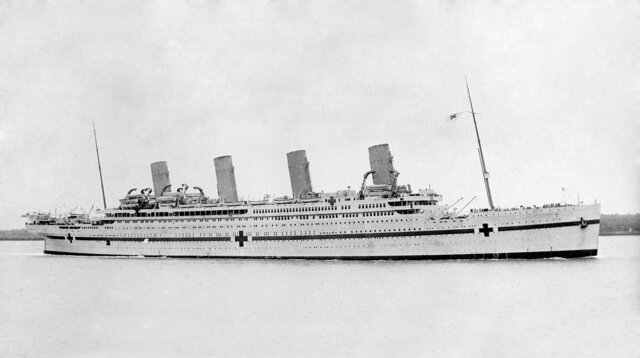 Sinking of HMHS Britannic.