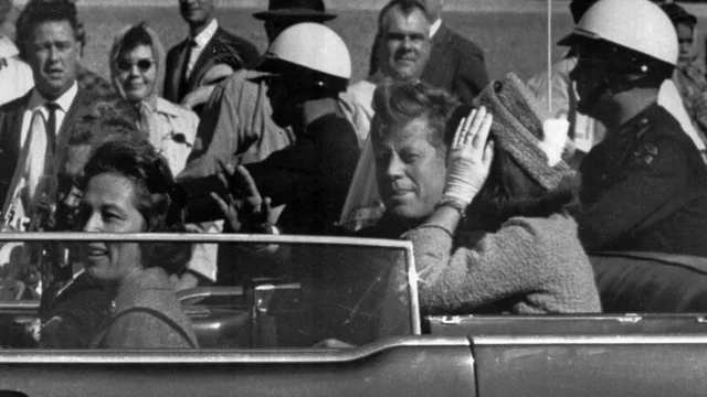 John F. Kennedy skutt