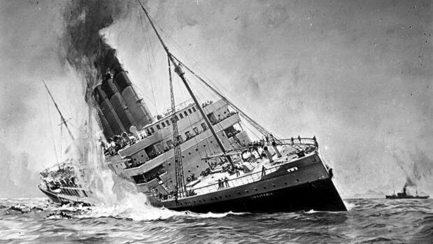 El Lusitania es hundido por un submarino alemán