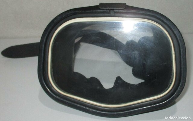 LAS PRIMERAS GAFAS DE BUCEO