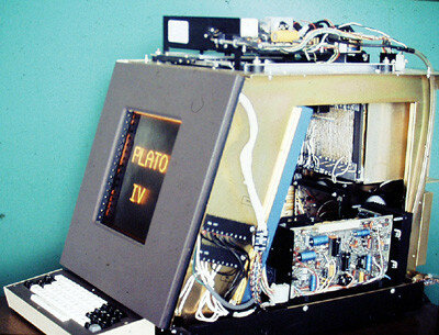 PLATO IV, el primer ordenador con pantalla táctil