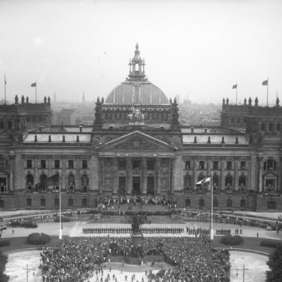 Timeline: Germany from 1918-1945