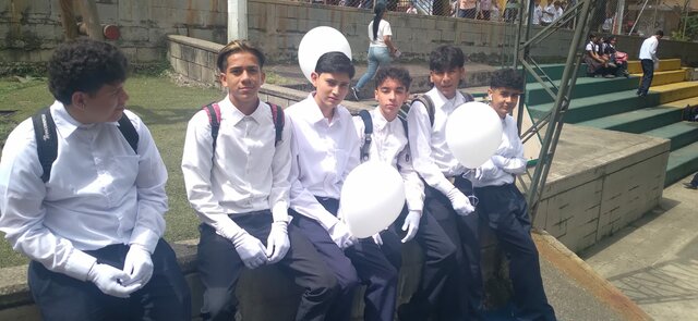 i am getting used to spend time with new friends