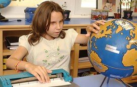 Estudiantes con ceguera y baja visión