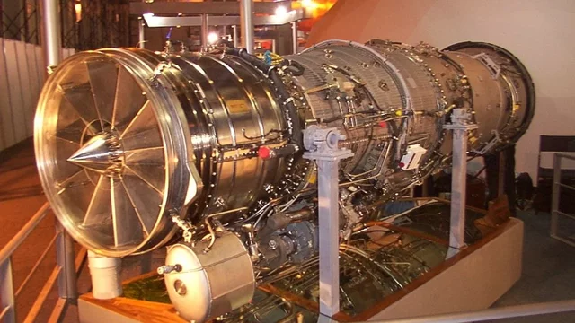 Jet engine