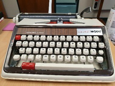 1990 - brother typewriter