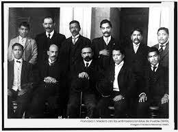 Francisco I. Madero funda el partido Antirreeleccionista