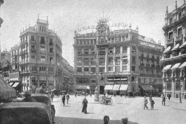 Traslado de la familia a Madrid