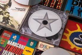 DVDs / CDs