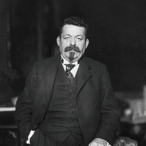 Reichspräsident Friedrich Ebert stirbt